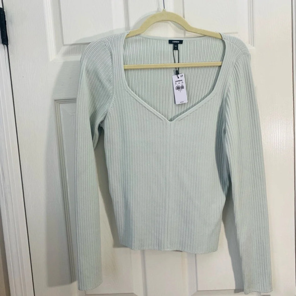 Express Green Long Sleeve V-Neck Ribbed Blouse - Picture 2 of 9